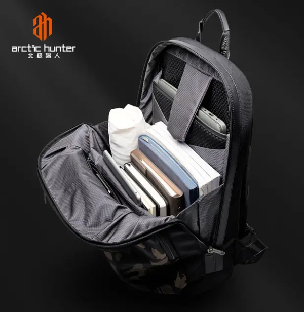 B00408 arctic hunter 08