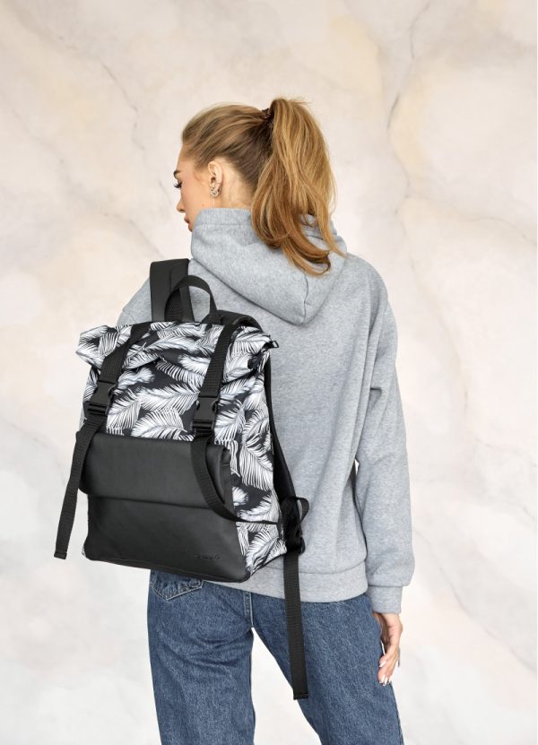 Рюкзак SamBag жіночий RollTop Milton Чорний з принтом Palm - Зображення 3