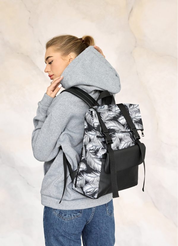 Рюкзак SamBag жіночий RollTop Milton Чорний з принтом Palm - Зображення 5